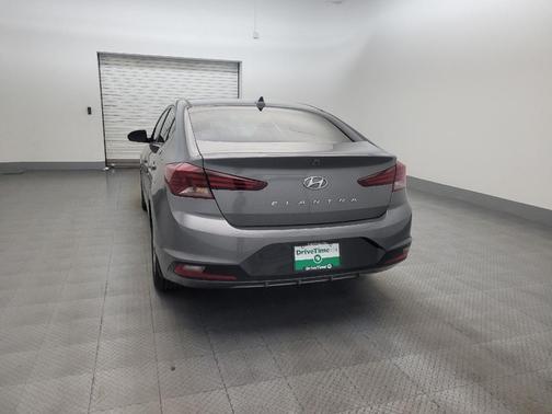 Gray 2020 Hyundai ELANTRA SEL