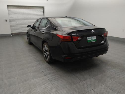 Super Black 2021 Nissan Altima 2.5 SV