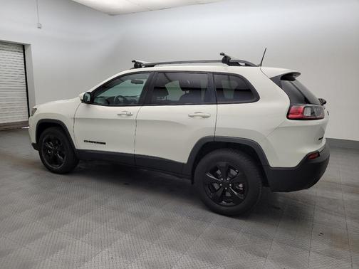Pearl White Pearlcoat 2019 Jeep Cherokee Altitude