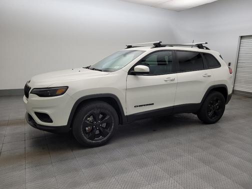 Pearl White Pearlcoat 2019 Jeep Cherokee Altitude