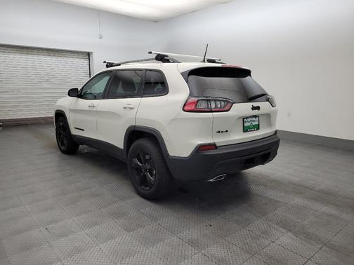 Pearl White Pearlcoat 2019 Jeep Cherokee Altitude