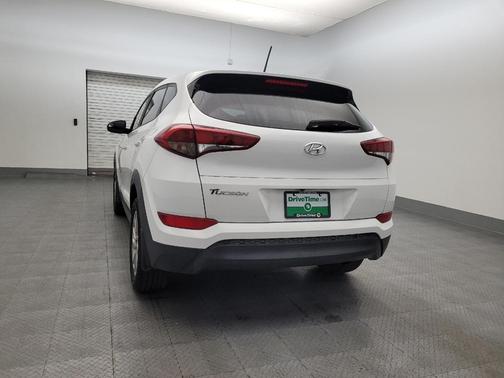 2017 Hyundai TUCSON SE