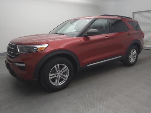 Rapid Red Metallic Tinted Clearcoat 2020 Ford Explorer XLT