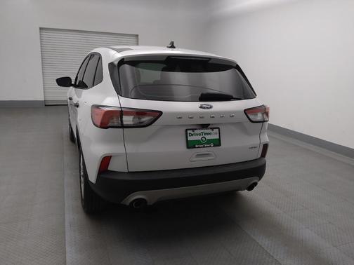 Oxford White 2020 Ford Escape S