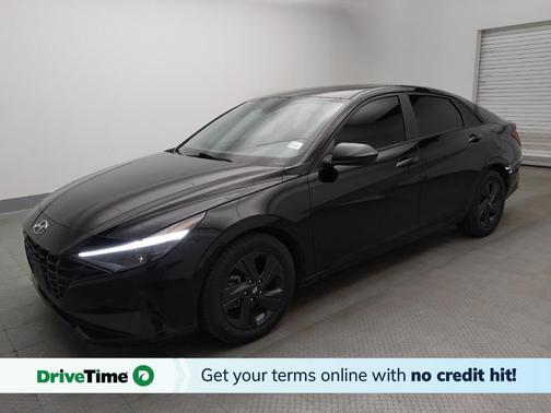 Black 2023 Hyundai ELANTRA SEL