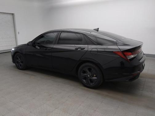 Black 2023 Hyundai ELANTRA SEL