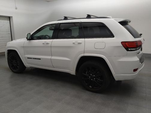 Bright White Clearcoat 2017 Jeep Grand Cherokee Altitude