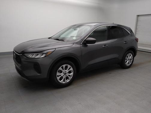 Carbonized Gray Metallic 2024 Ford Escape Active