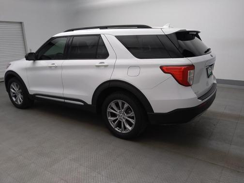 Oxford White 2020 Ford Explorer XLT