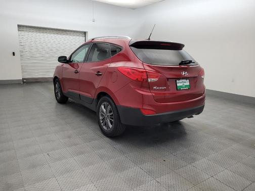 Garnet Red Mica 2015 Hyundai TUCSON SE