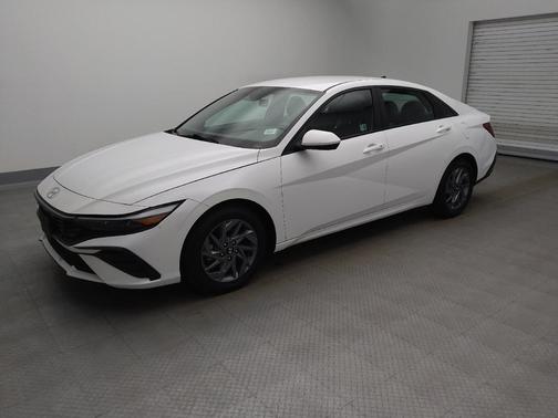 Serenity White 2024 Hyundai ELANTRA SEL