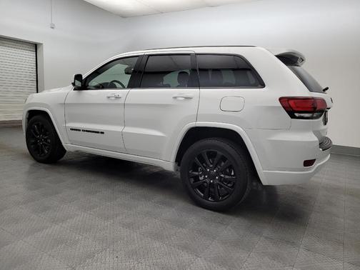 2022 Jeep Grand Cherokee Laredo