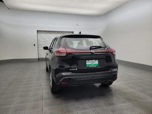 2022 Nissan Kicks S