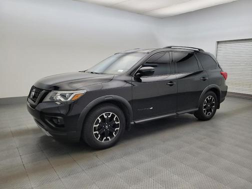 Magnetic Black Pearl 2019 Nissan Pathfinder SV