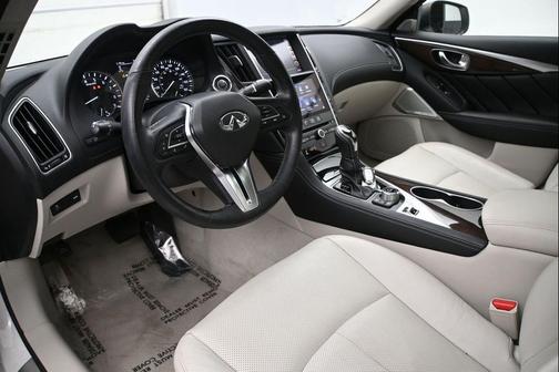 Majestic White 2018 INFINITI Q50 3.0t LUXE