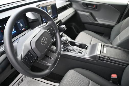Ice Cap 2026 Toyota RAV4 LE