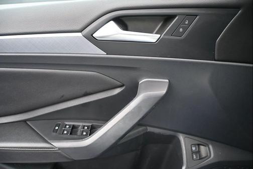 Platinum Gray Metallic 2023 Volkswagen Jetta 1.5T SE