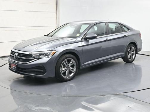 Platinum Gray Metallic 2023 Volkswagen Jetta 1.5T SE