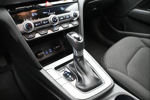 Quartz White Pearl 2019 Hyundai ELANTRA Value Edition