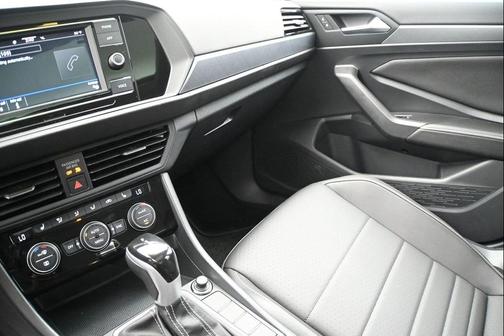 Opal White Pearl 2023 Volkswagen Jetta 1.5T SE
