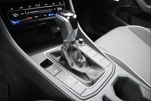 Pure White 2025 Volkswagen Jetta 1.5T Sport