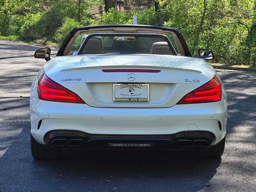2017 Mercedes-Benz AMG SL 63 Base