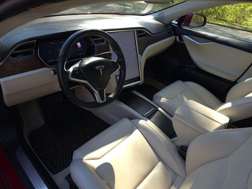 Red Multi-Coat 2018 Tesla Model S 100D