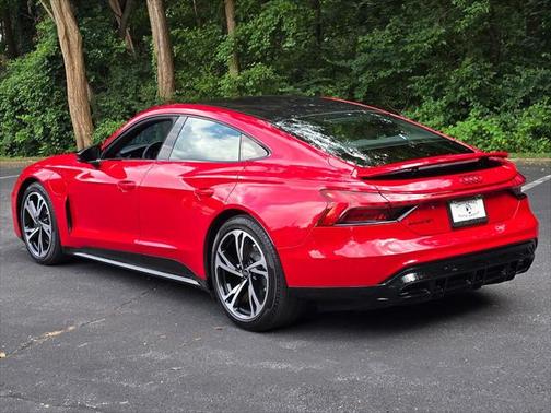 2024 Audi e-tron GT Premium Plus quattro