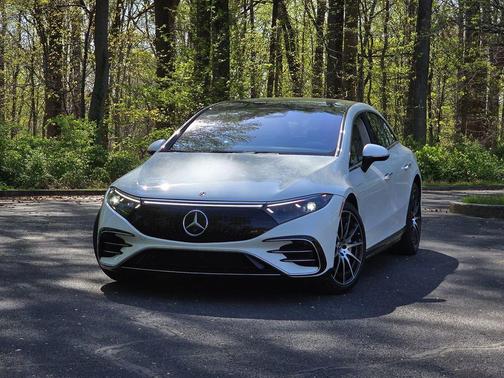 MANUFAKTUR Diamond White 2022 Mercedes-Benz EQS 450+ 4MATIC