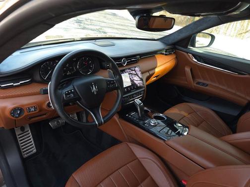 2022 Maserati Quattroporte Modena