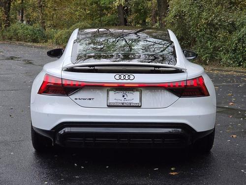2023 Audi e-tron GT Prestige quattro