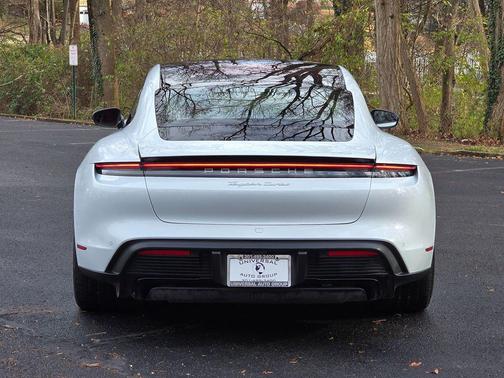 2020 Porsche Taycan Turbo