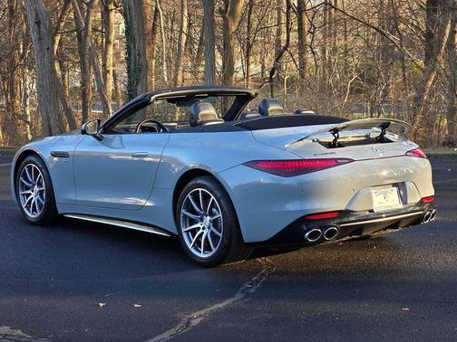 2023 Mercedes-Benz AMG SL 43 Base