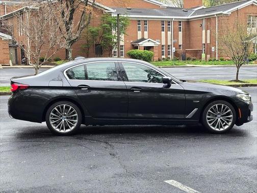 2022 BMW 530e Base