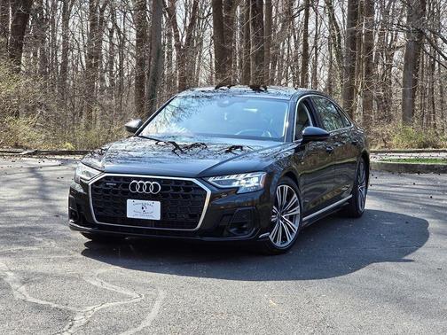 2023 Audi A8 L 55 TFSI quattro Tiptronic