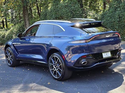 2021 Aston Martin DBX 