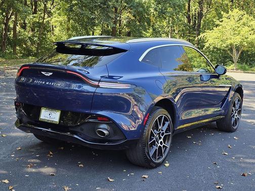 2021 Aston Martin DBX 