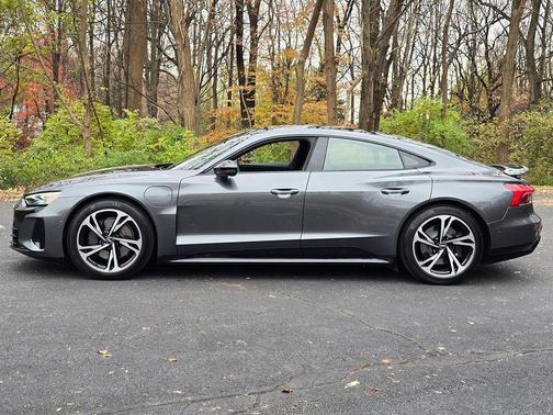 2023 Audi e-tron GT Prestige quattro