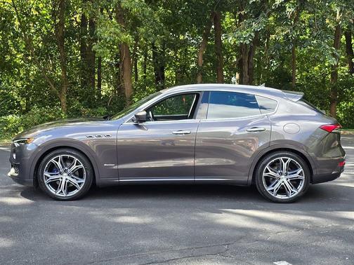 2021 Maserati Levante Base