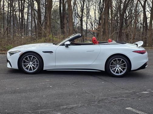 2023 Mercedes-Benz AMG SL 43 Base