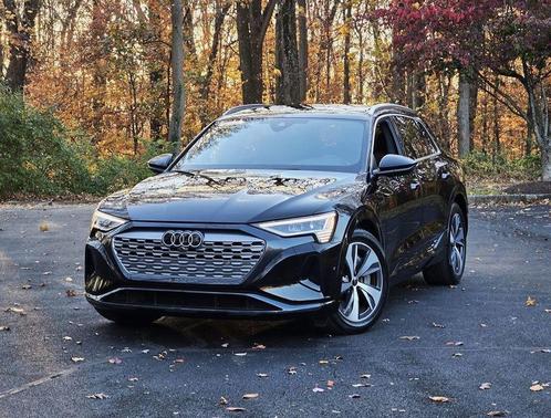 2024 Audi Q8 e-tron Premium Plus
