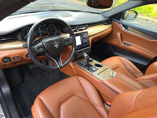 2022 Maserati Quattroporte GT