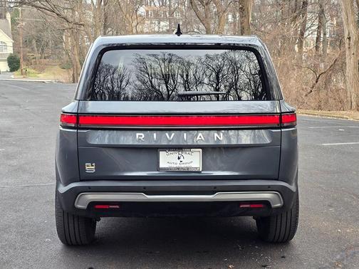 2024 Rivian R1S Adventure Quad Motor Large Pack