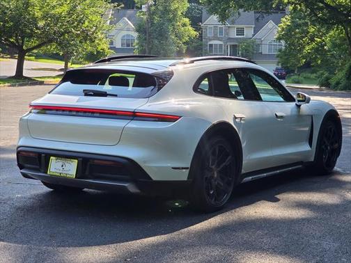 2023 Porsche Taycan Cross Turismo 4
