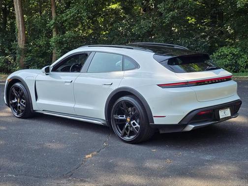 2023 Porsche Taycan Cross Turismo 4