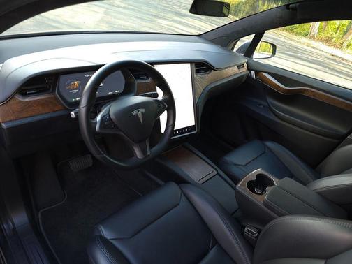 2019 Tesla Model X Long Range