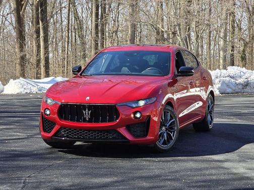 2023 Maserati Levante Modena