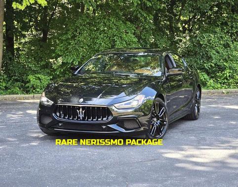 Nero Ribelle Metallic 2023 Maserati Ghibli Modena