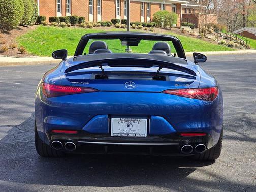 Starling Blue Metallic 2023 Mercedes-Benz AMG SL 43 Base