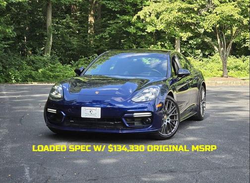 Gentian Blue Metallic 2022 Porsche Panamera 4 Platinum Edition